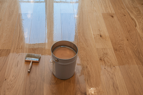 Quy trình phủ bóng sàn gỗ bằng Empis Wood Finish